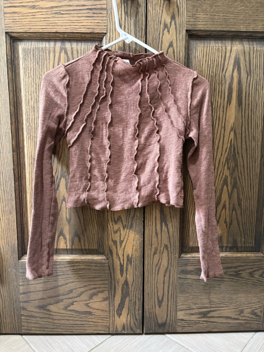 Urban outfitters BDG brown Ruffle-Trim Long Sleeve Crop Top - Picture 3 of 8